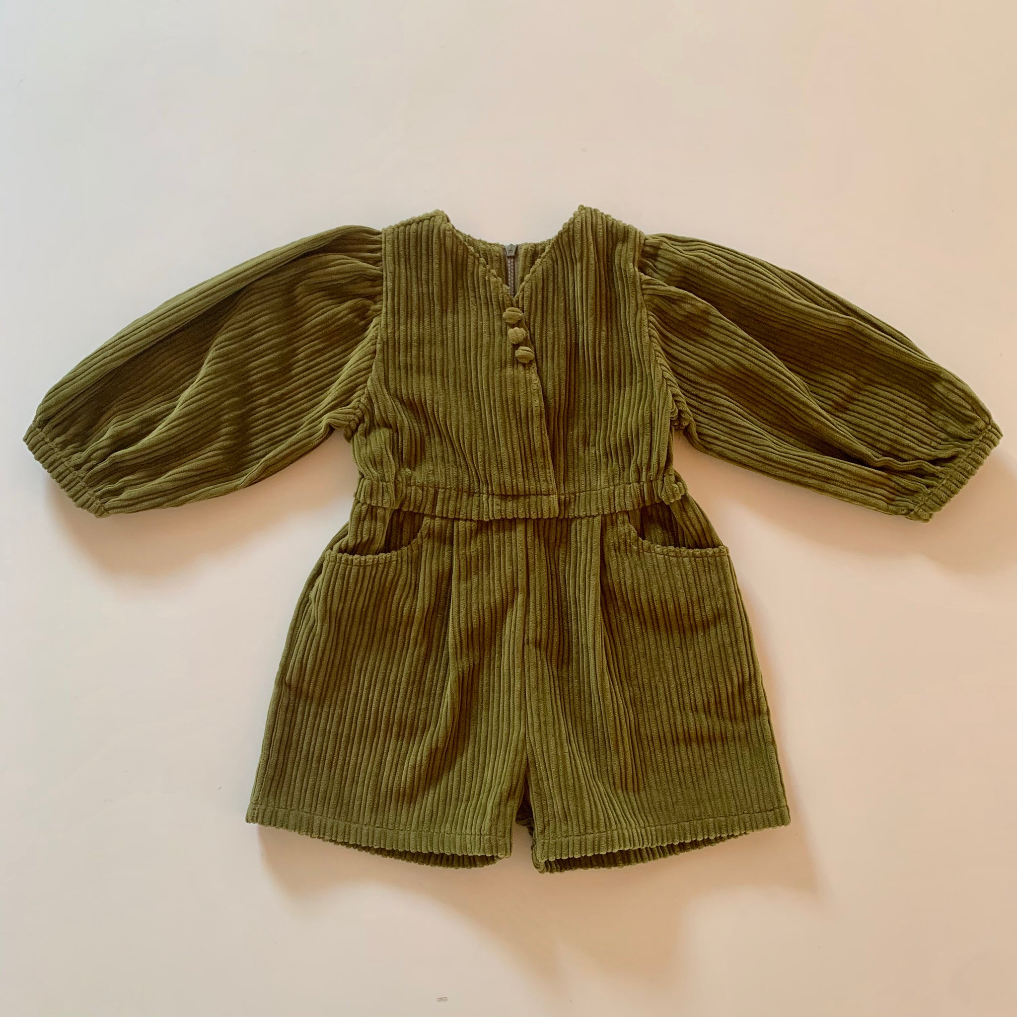 Suzu Tuta - Green Corduroy